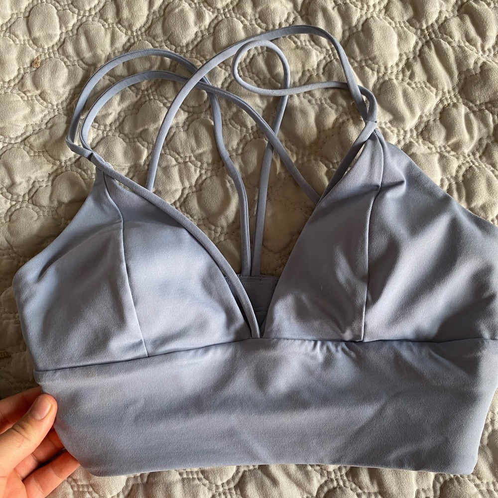 Lululemon sports bra size 4